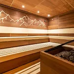 Hotel Garni Romantik 4*
