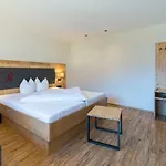 Hotel Garni Romantik Hotel Fuegen