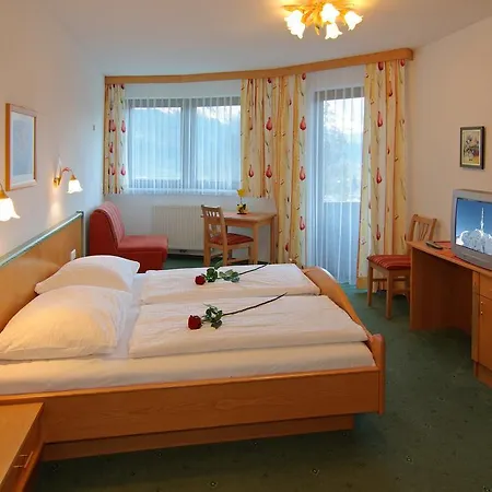 Hotel Garni Romantik 4*