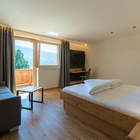 Hotel Garni Romantik Fuegen