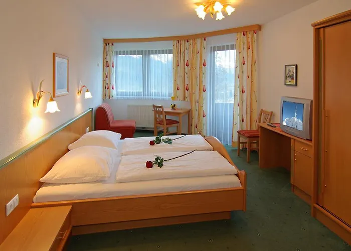 Hotel Garni Romantik 4*