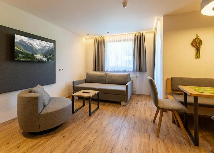 Hotel Garni Romantik Hotel 4*