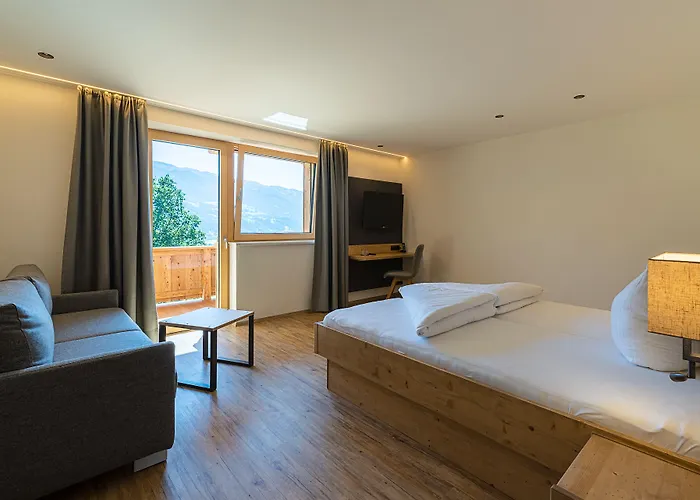 Hotel Garni Romantik Fuegen