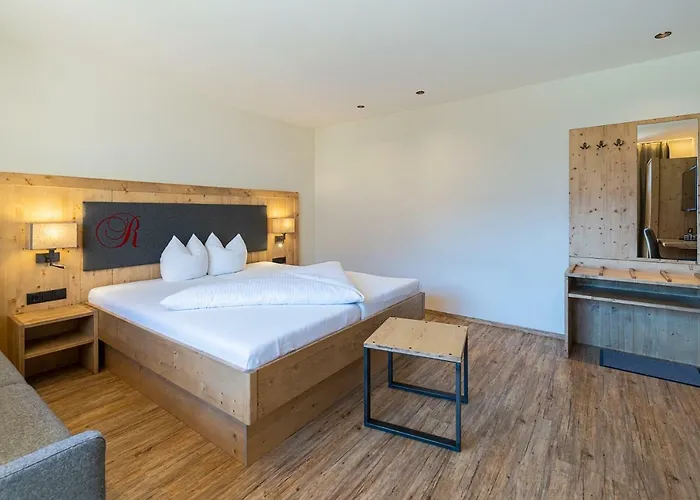 Hotel Garni Romantik Hotel Fuegen